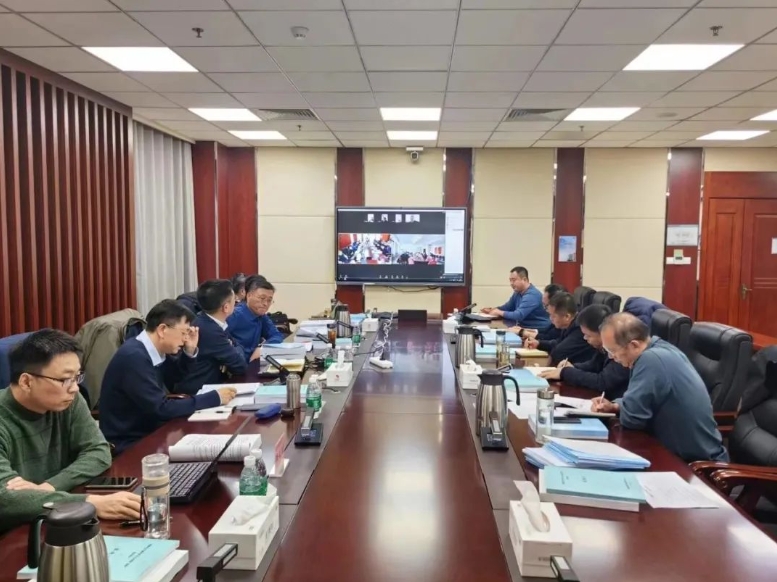 宏河集團(tuán)召開新疆天蒙匯澤煤業(yè)開發(fā)有限公司天業(yè)煤礦礦井建設(shè)初步設(shè)計(jì)評審會1